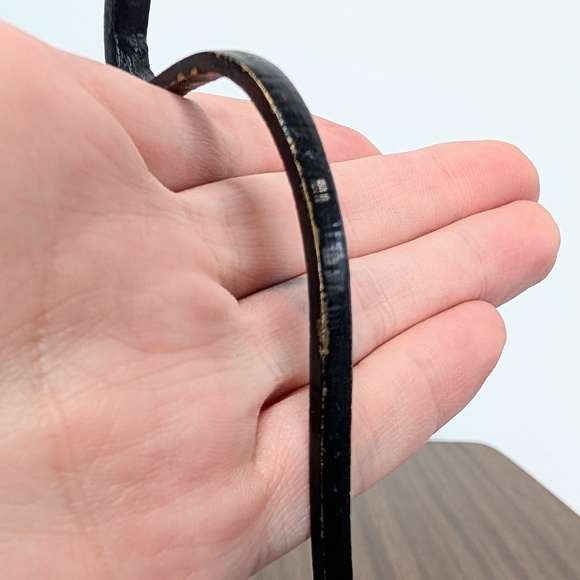 Vintage Black Enameled Etched Gold Tone Brass Pitcher Vase Floral Design - Picture 12 of 13